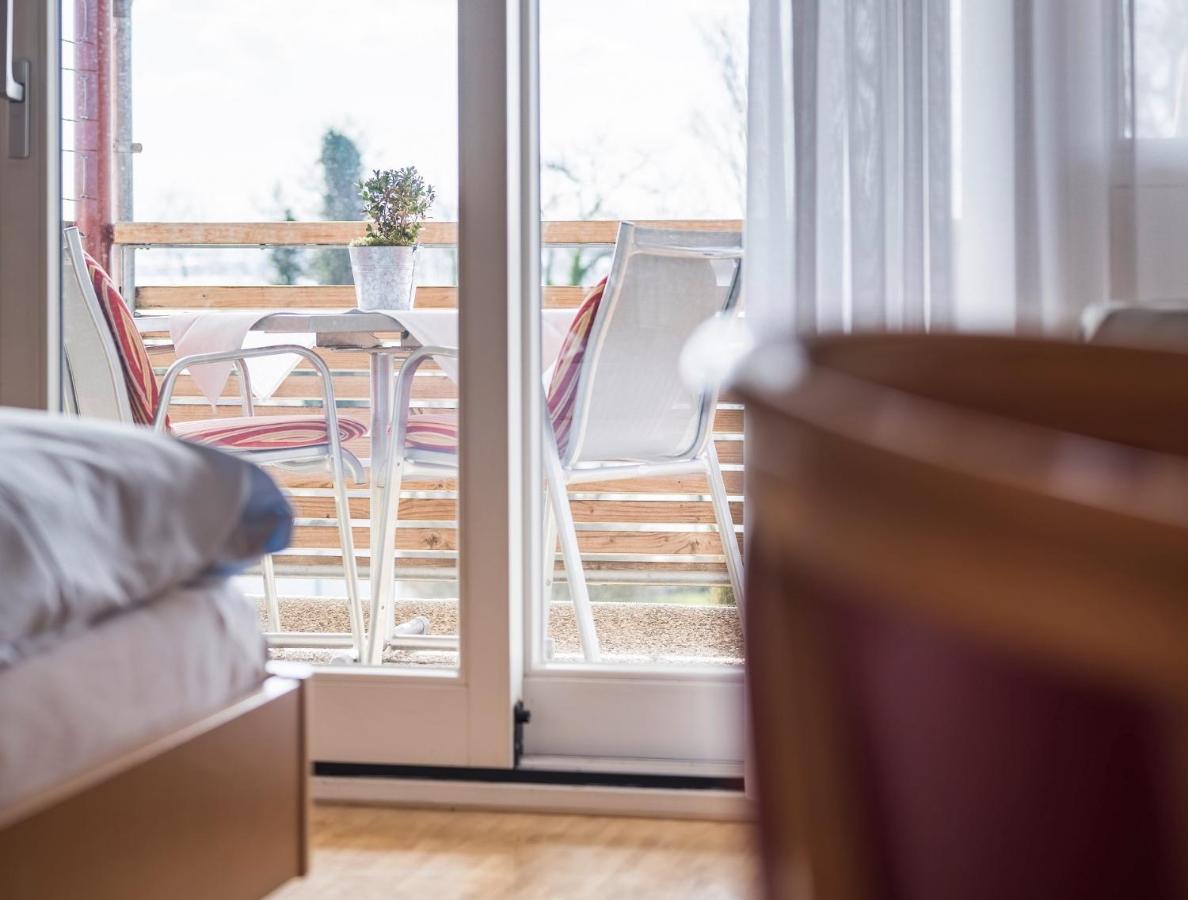 Appartementhotel Röhrenbach Immenstaad am Bodensee Buitenkant foto