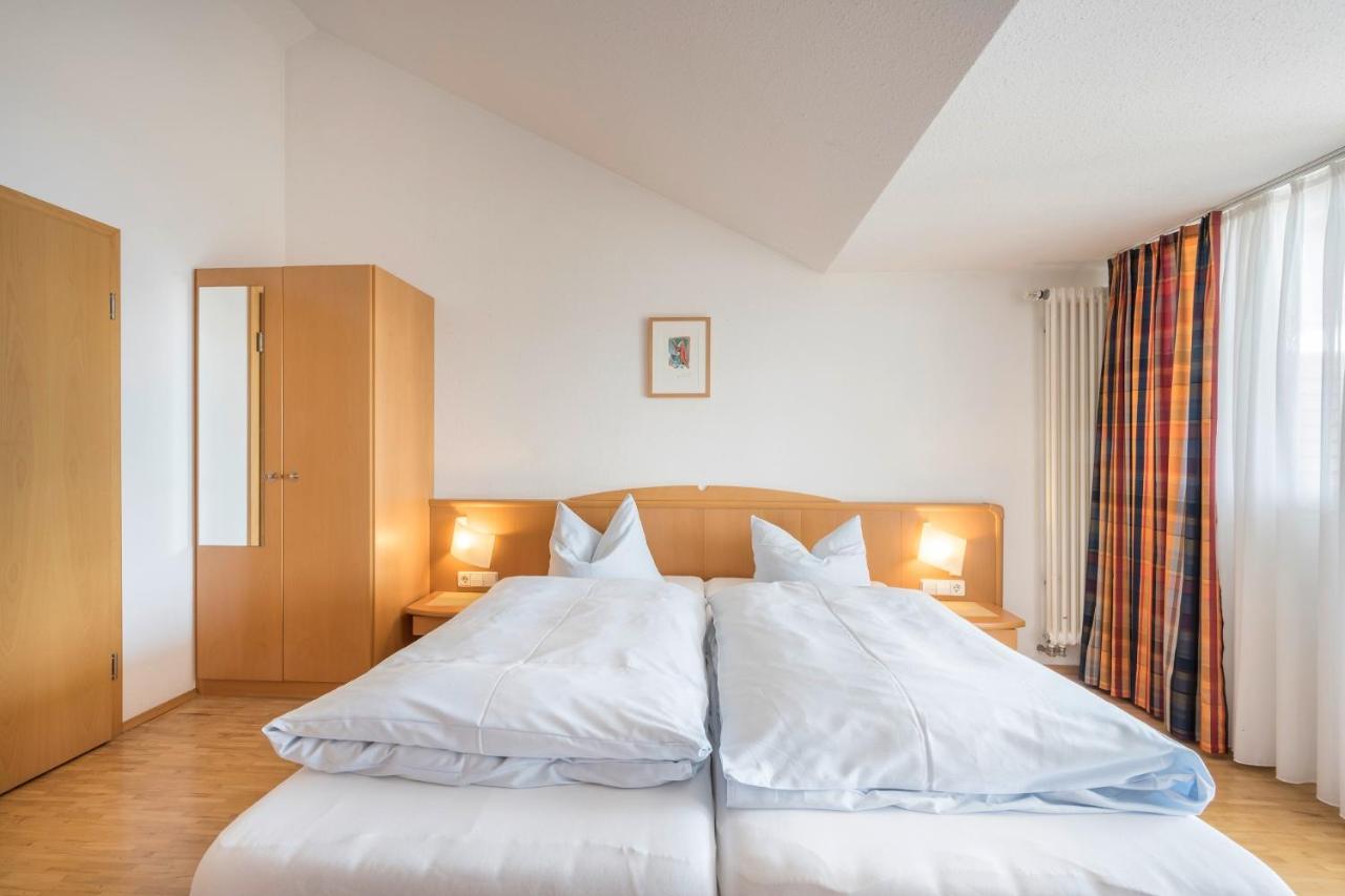 Appartementhotel Röhrenbach Immenstaad am Bodensee Buitenkant foto