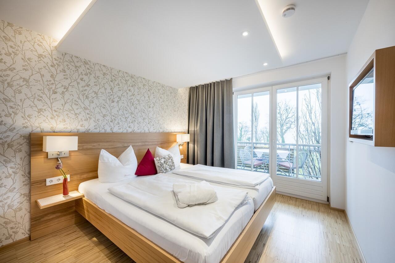 Appartementhotel Röhrenbach Immenstaad am Bodensee Buitenkant foto