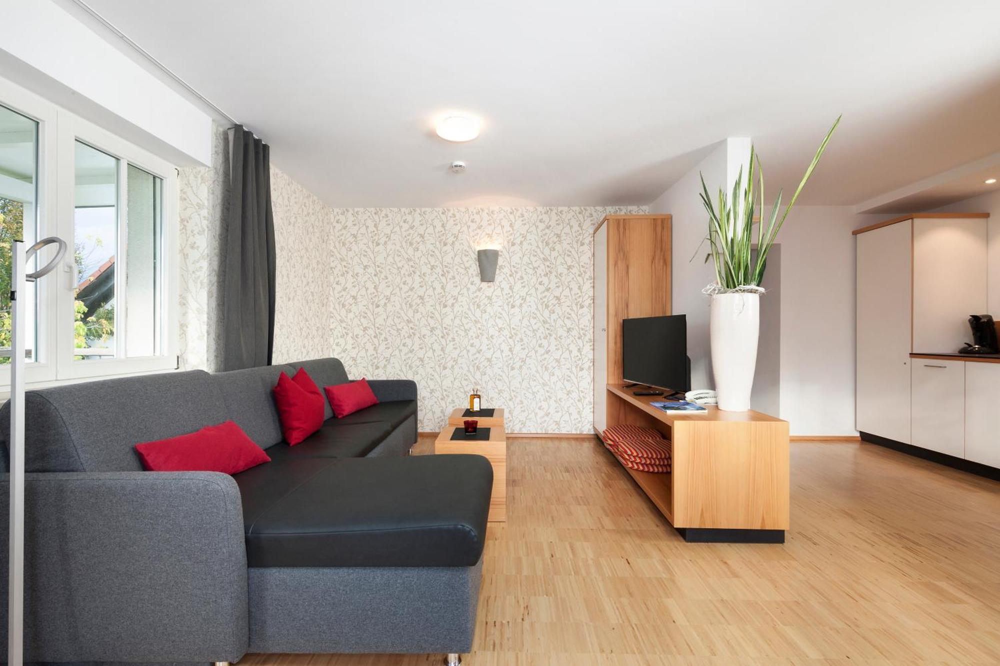 Appartementhotel Röhrenbach Immenstaad am Bodensee Buitenkant foto