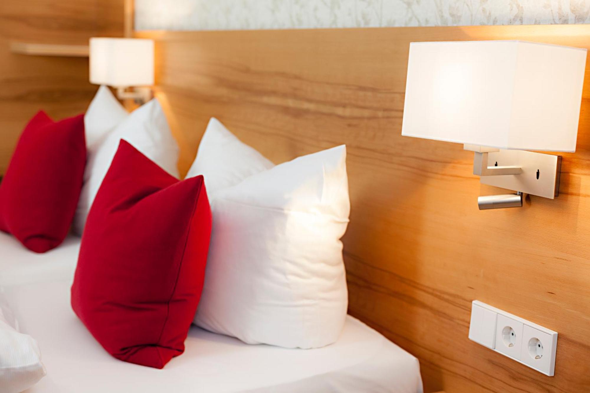 Appartementhotel Röhrenbach Immenstaad am Bodensee Buitenkant foto