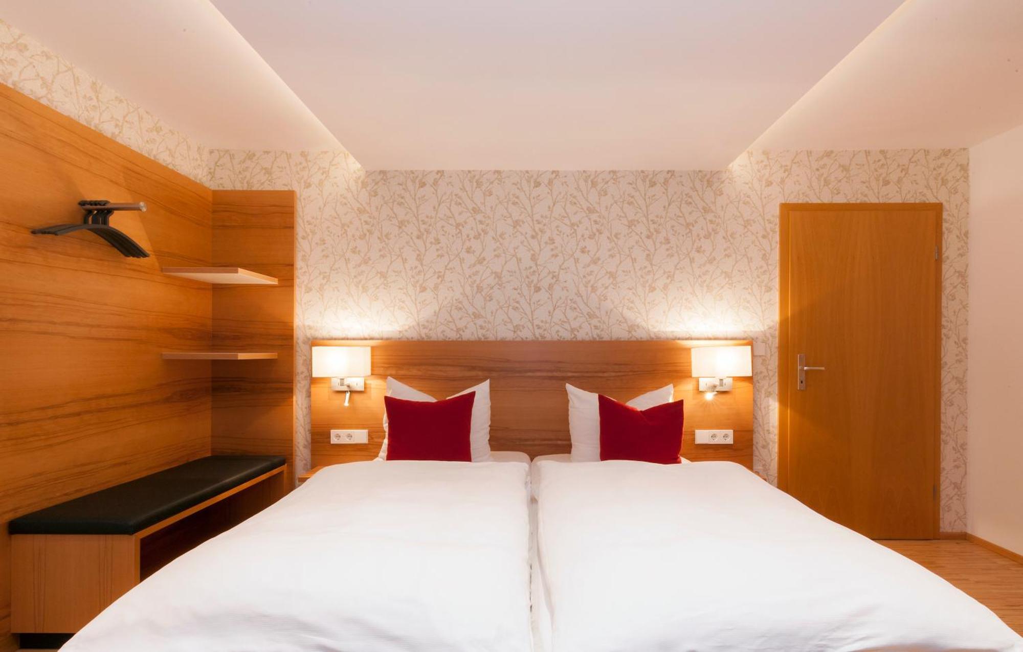 Appartementhotel Röhrenbach Immenstaad am Bodensee Buitenkant foto